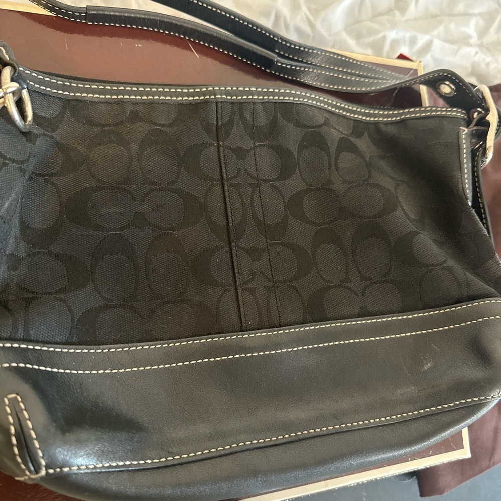 Coach Black Shoulder Bag with Structured Design and Silver Hardware - Picture 8 of 16